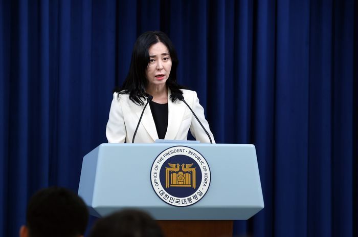 정혜전 대변인이 26일 서울 용산 대통령실 청사에서 현안 관련 브리핑을 하고 있다. ⓒ뉴시스