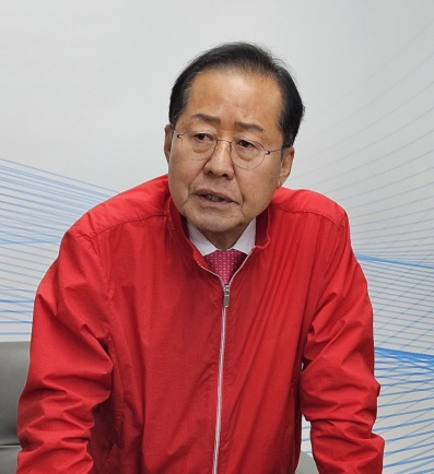 TK 통합 무산에 홍준표 “발상의 전환 없이 통합 어렵다…나는 자리 관심 없어”