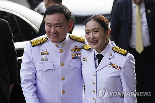 37세 최연소 태국 신임총리 父 탁신 '난 너무 늙었다…총리 딸 고문직 안맡아'