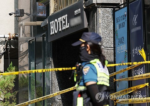 '평일에 호텔 이용' 부천 희생자 조롱 게시물 작성자 내사 착수