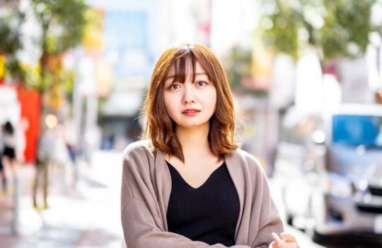'남성들 땀 냄새 너무 불쾌해'…일본 女아나운서 '성차별' 논란에 결국 '해고'