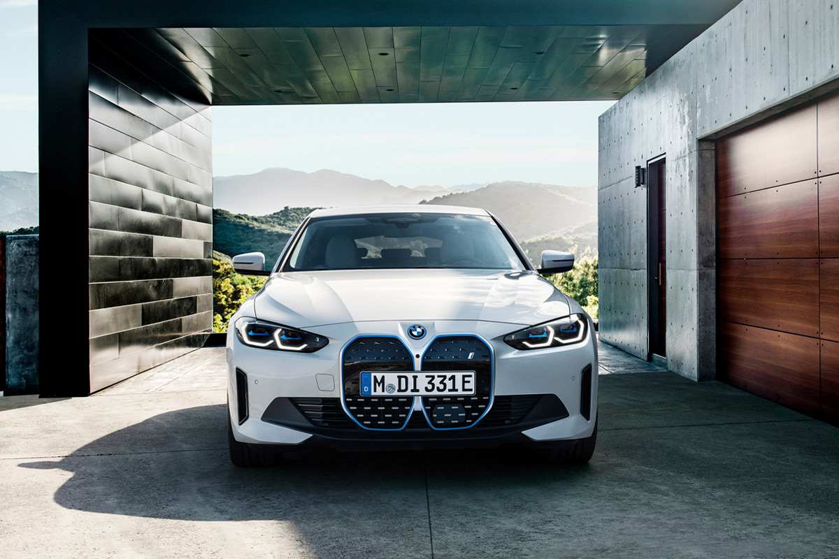 전기차 대세 BMW