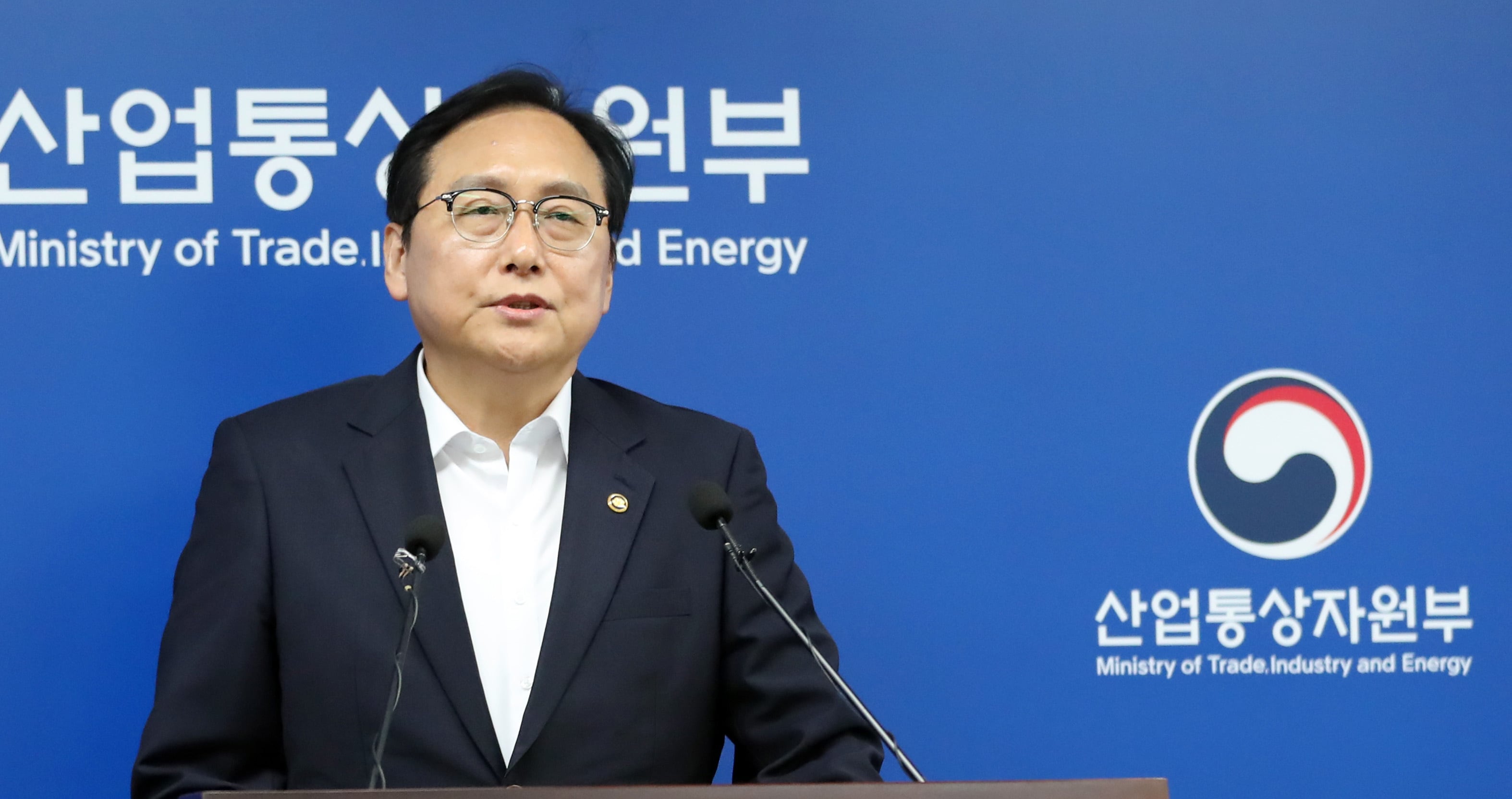 정인교 산업통상자원부 통상교섭본부장이 22일 오후 정부세종청사 산업부 기자실에서 '통상정책 로드맵'을 설명하고 있다. /뉴스1