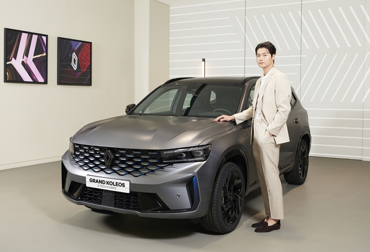 르노코리아는 펜싱 금메달리스트 오상욱 선수를 그랑 콜레오스 앰버서더로 임명했다. / 르노코리아