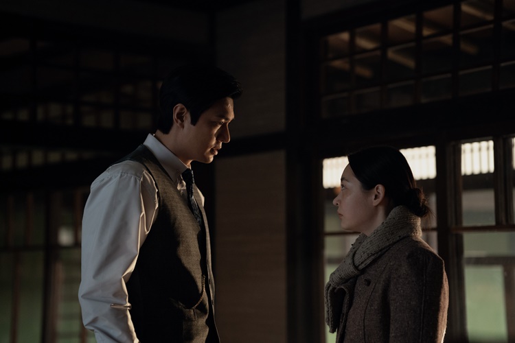 애플TV+ 시리즈 ‘파친코’ 시즌 2가 공개와 동시에 호평을 얻었다. / 애플TV+