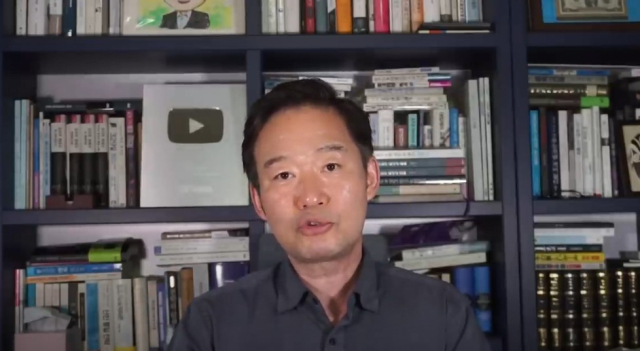 '성질 같아선 뺨 한 대' 대통령-與 지도부 만찬 후 '불협화음' 논란, 무슨 일?