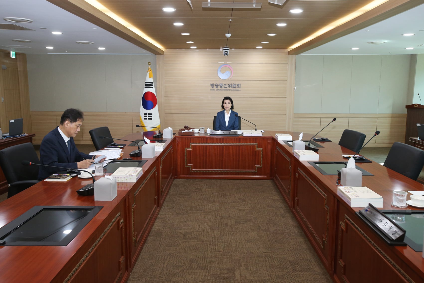 7월 31일 오후 정부과천청사 방통위에서 전체회의가 열리고 있다. / 방송통신위원회 제공 