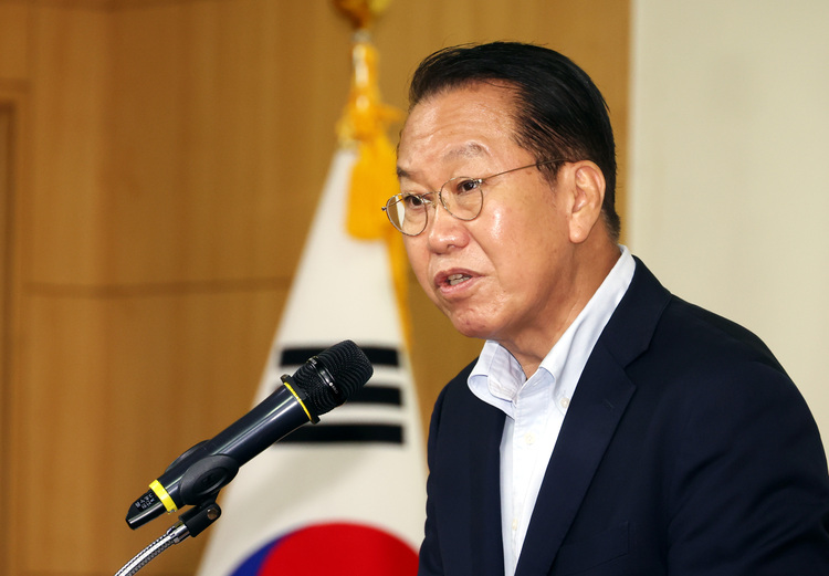 권영세 국민의힘 의원이 지난 8월 26일 오후 서울 여의도 의원회관 소회의실에서 열린 ‘북한 그리고 통일 포럼 : 북한 경제와 대외관계 평가’ 세미나에서 축사를 하고 있다.  /뉴시스
