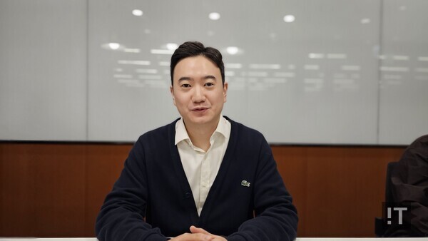 이영준 모두싸인 대표이사가 IT조선과 인터뷰하고 있다. / 변인호 기자