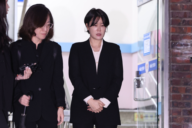 '불법숙박 의혹' 문다혜씨, 검찰에 불구속 송치
