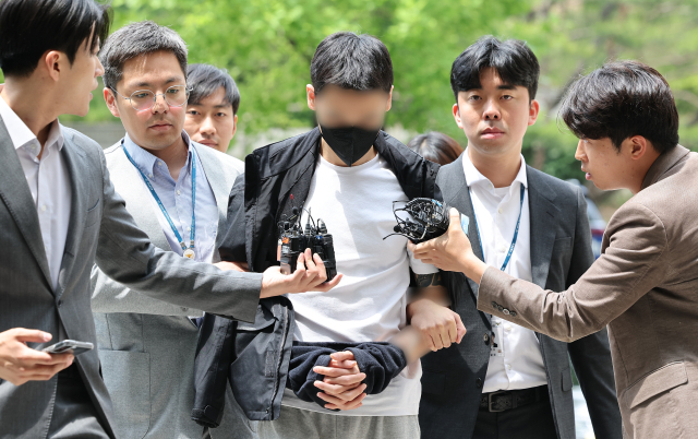 檢 ‘경복궁 낙서’ 사주범에 징역 10년 구형…“죄질 불량”