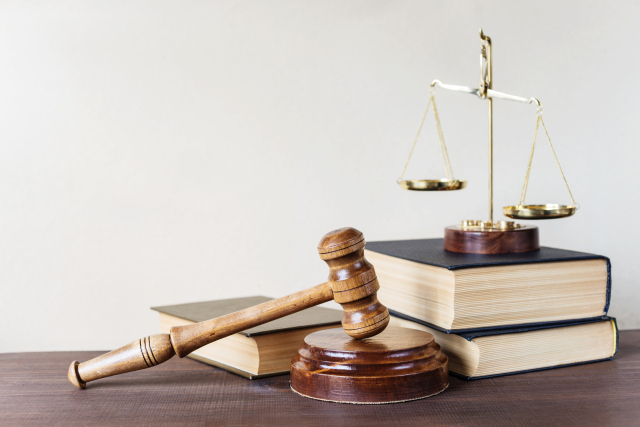 '남친이랑 피임 좀 신경 써' 동료 말에 수치심 느꼈는데…법원 '성희롱 아냐' 왜?