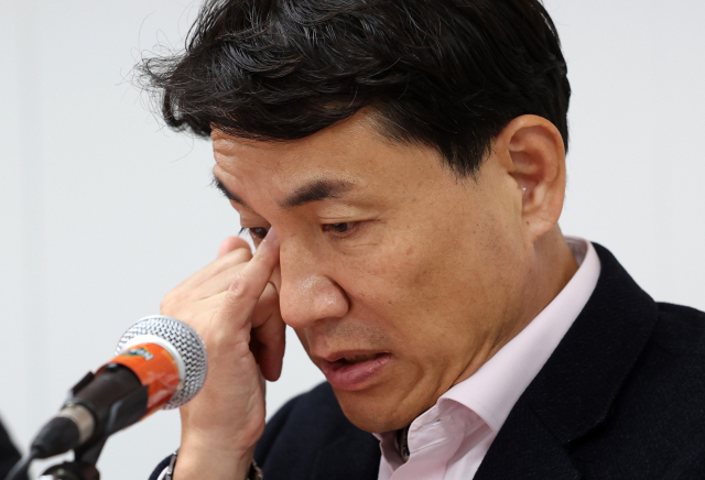 김진태 지사, '산불 때 골프' 보도 KBS에 '명예훼손' 2심 또 패소