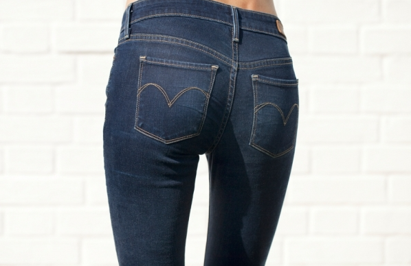 '출산의 고통보다 더 심했다'…'엉덩이' 키우려다 죽다 살아난 英여성, 무슨 일?