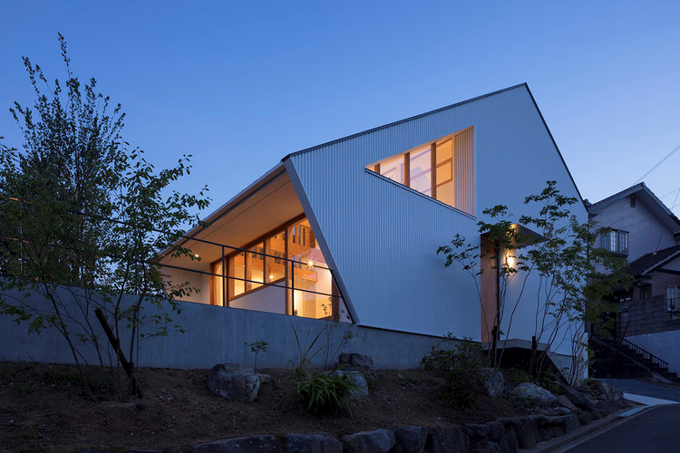 arbol design ©Yashunori Shimomura
