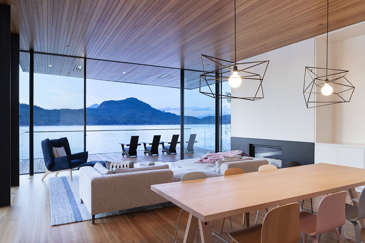 Office of Mcfarlane Biggar Architects + Designers Inc. ©Ema Peter Photography