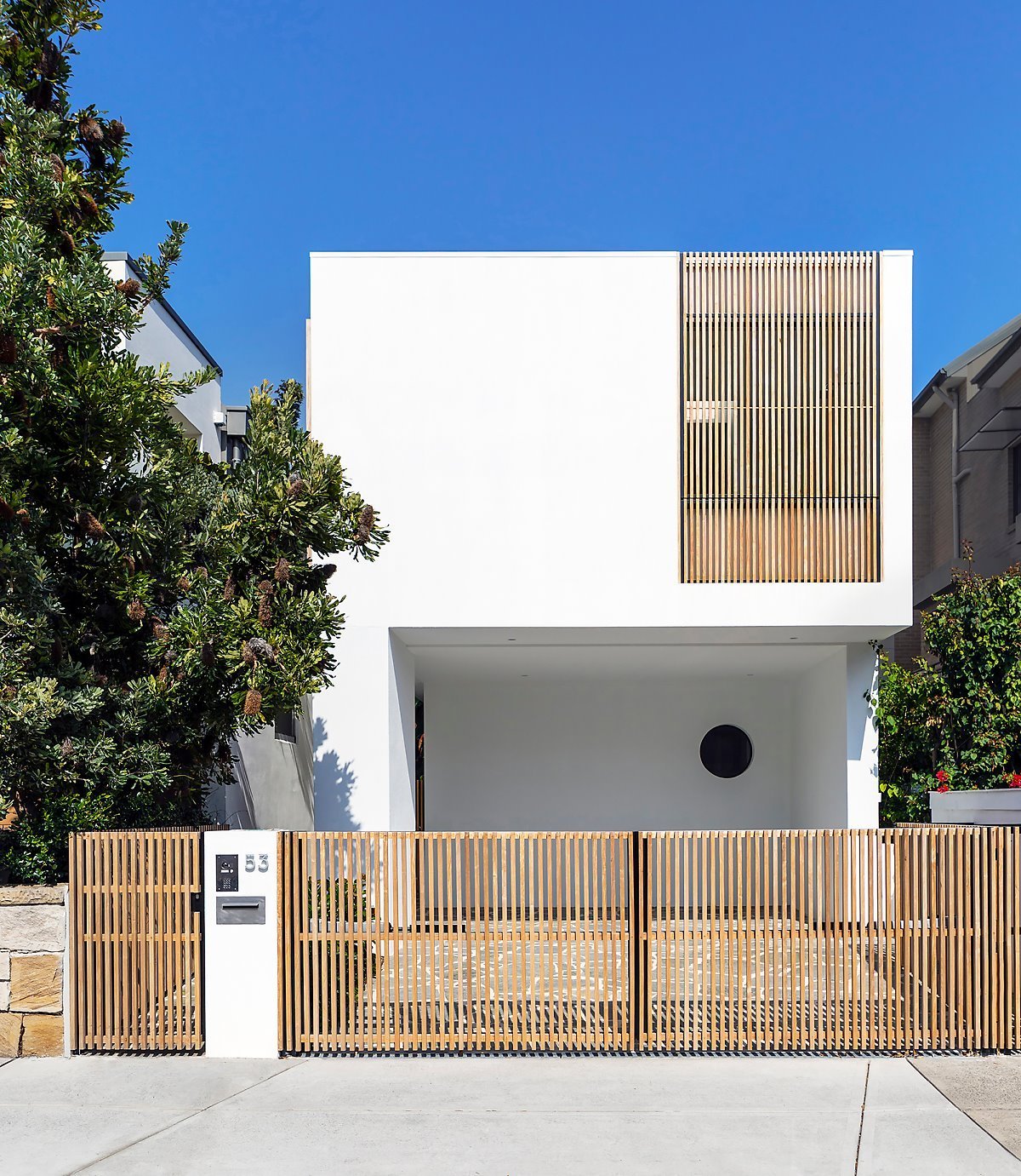 Akin Atelier ©Murray Fredericks