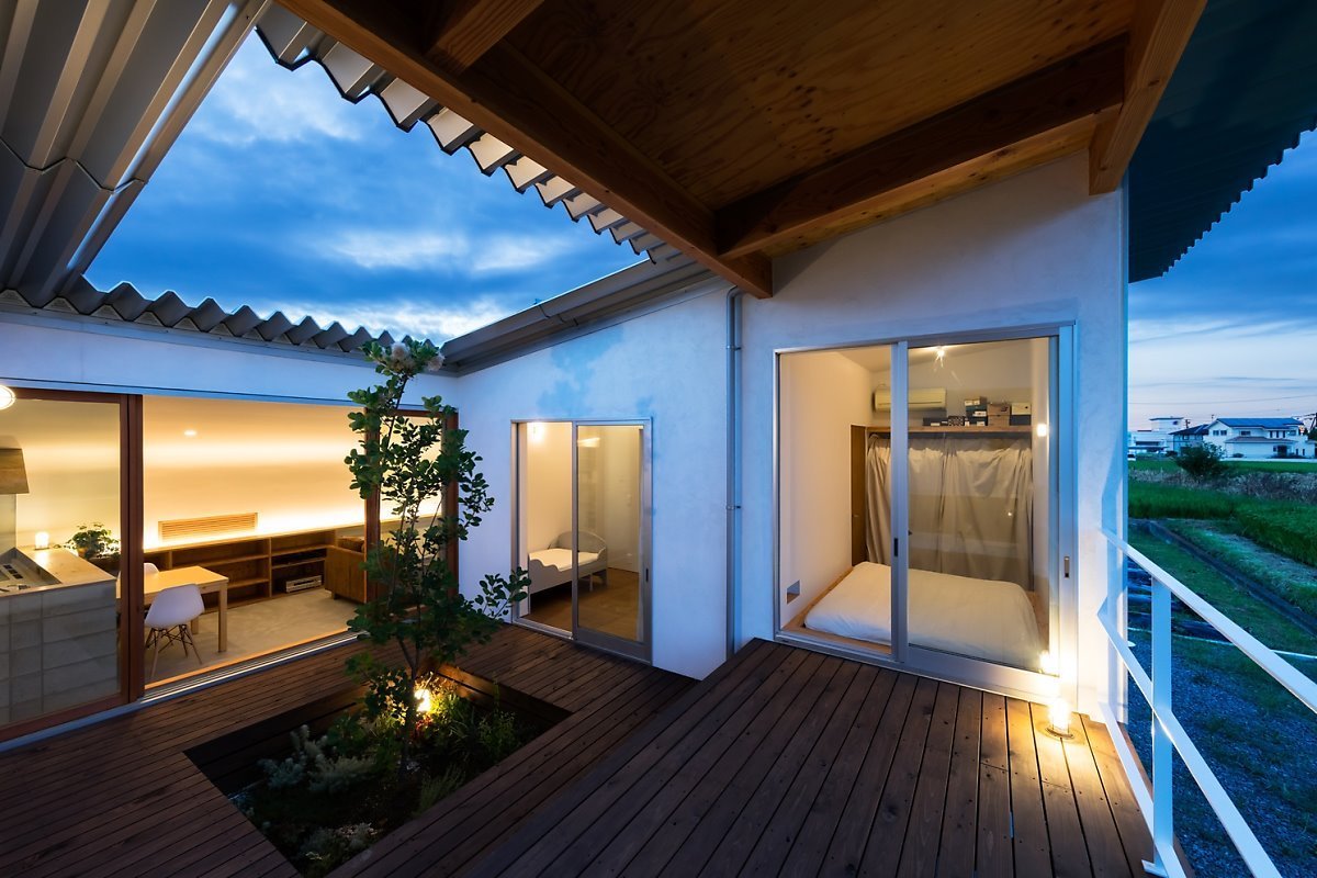 Horibe Associates ©Yohei Sasakura