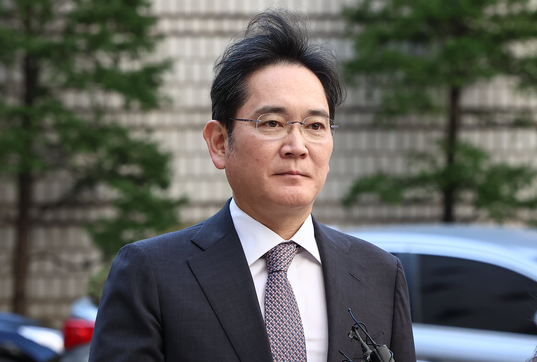 이재용 삼성전자 회장이 지난 11일 오후 서울 서초구 서울고등법원에서 열린 자본시장과 금융투자업에 관한 법률 위반(부정거래 행위·시세조종) 등 항소심 공판에 출석하고 있다./뉴스1