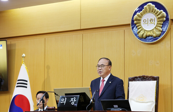 조동식 의장이 개회사를 낭독하고 있다.(사진=서산시의회)