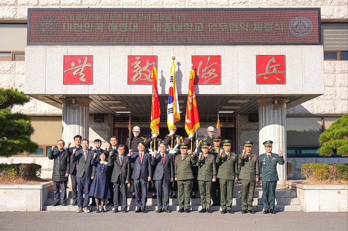세종대-대한민국 해병대,국방과학기술 전문인력 양성을 위한 협약 체결 단체사진
