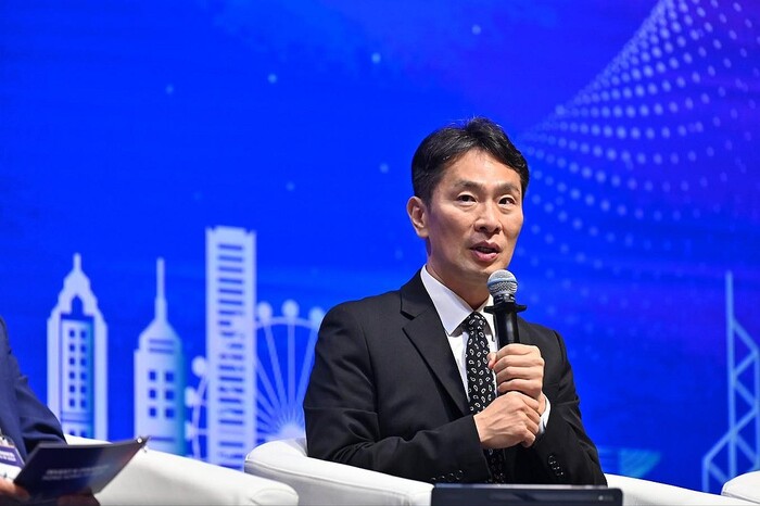 발언하는 이복현 금감원장