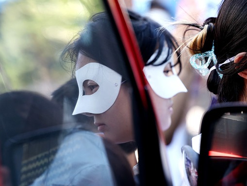 ▲ 서울여성회와 서울여성회 페미니스트 대학생 연합동아리가 서울 강남구 강남역 앞에서 열린 '딥페이크 성범죄 규탄 여성 시민·대학생 긴급 기자회견을 하고 있다. 사진=뉴시스