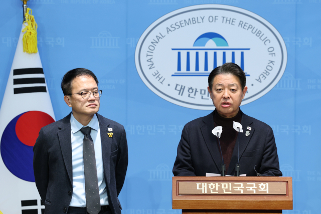 국회 추진 의-정 토론회, 결국 무산… '교육·복지장관, 즉각 사퇴하라'