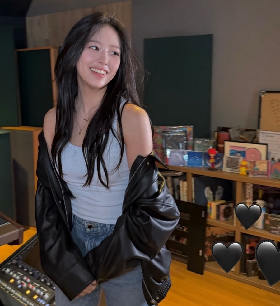 사진 : 안유진 인스타그램