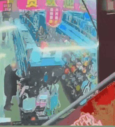 btfc6edbc8ee7d0531c82e617d52cbd426.gif