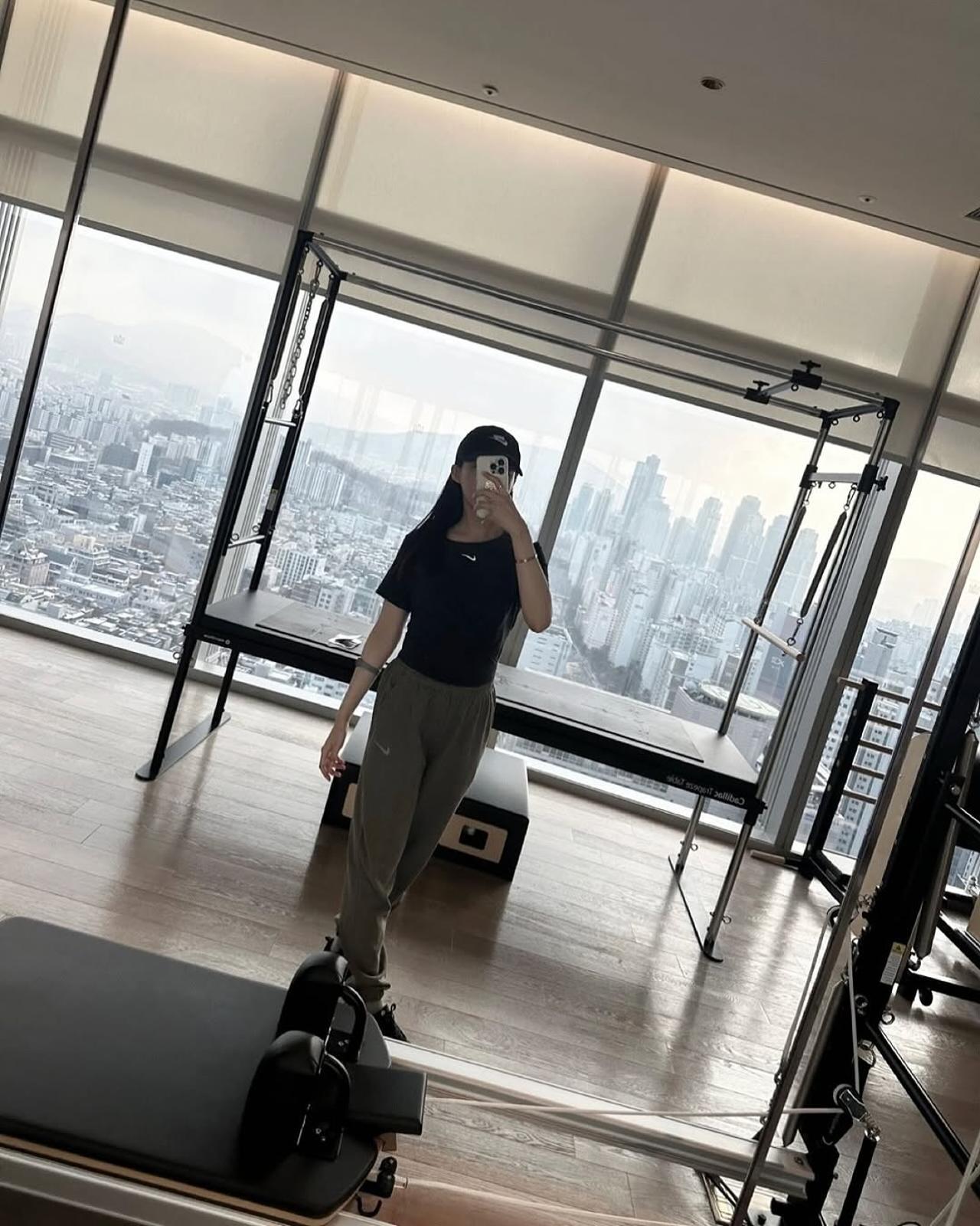 &nbsp;       /Photo = Instagram