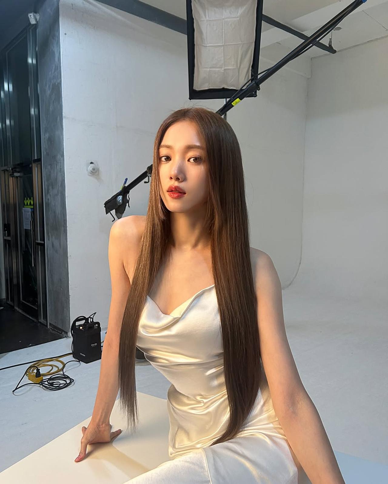 &nbsp;       /Photo = Lee Sung-kyung Instagram