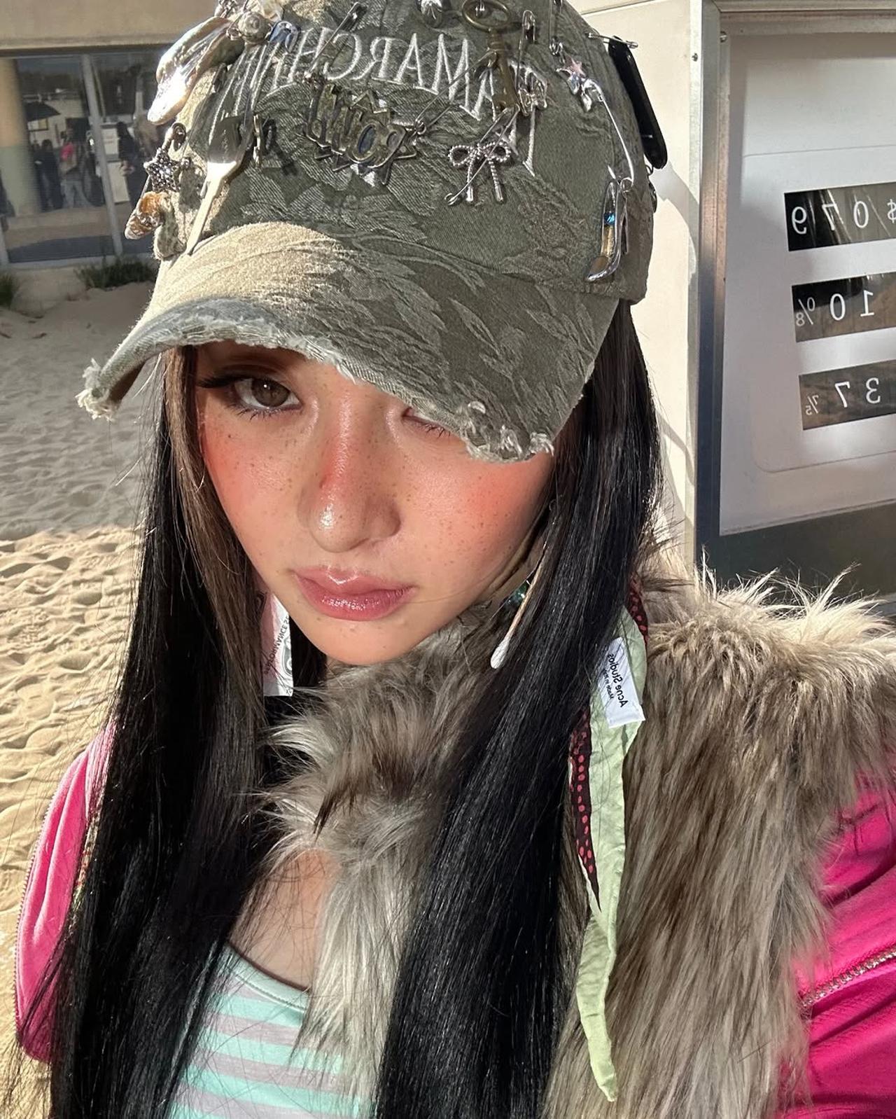 /Photo: Heo Yunjin Instagram