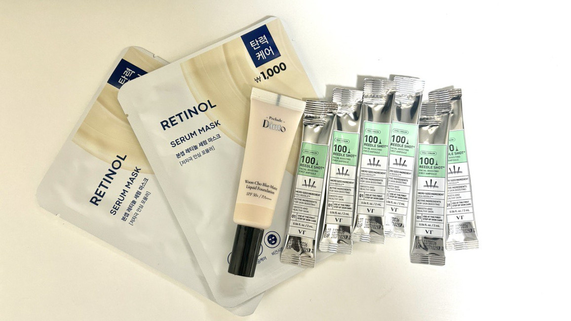 &nbsp;  Photo by Yeon Hee-jinCosmetics bought at Daiso for 10,000 won (≈$7.50).