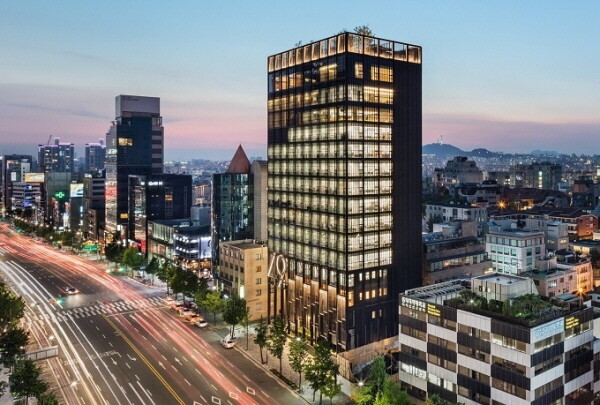 ▲ Shinsegae International Cheongdam building (photo courtesy of Shinsegae International)