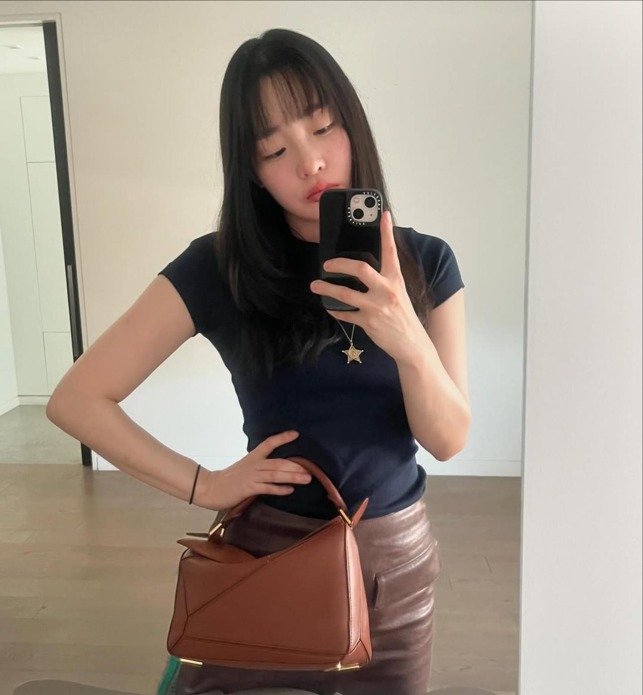 /Photo: Kim Minha\'s Instagram