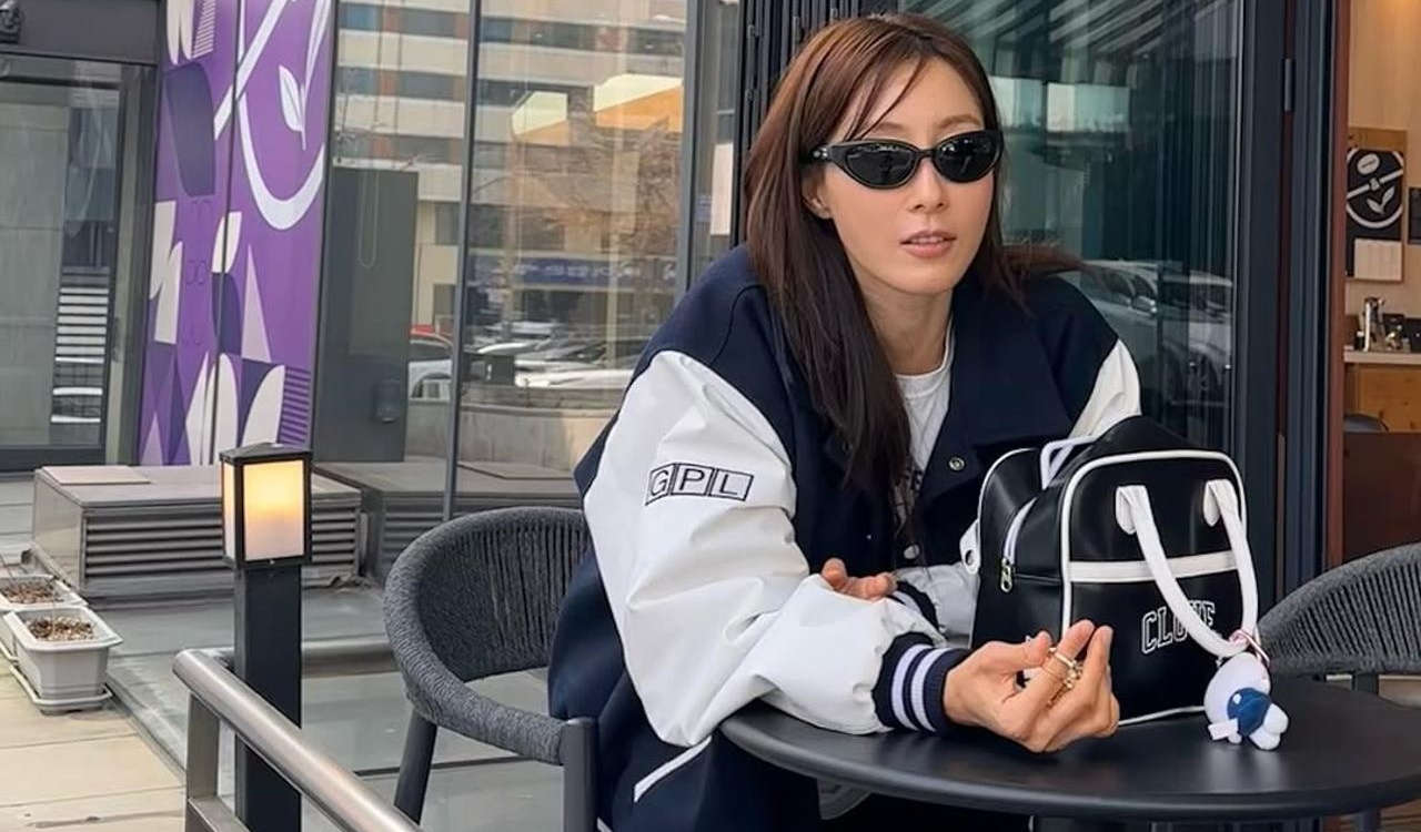 Spring Fashion Trends: How to Style a Varsity Jacket Like Cha Se-rin