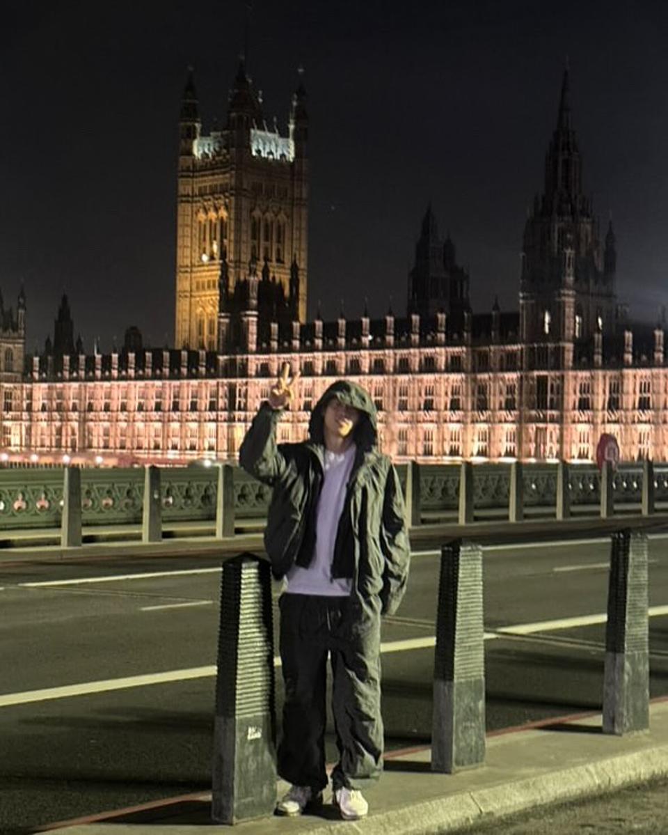 /Photo: Hwang Hee-chan Instagram