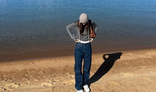 How Jung Soo-jung Mastered Minimalism: 5 Key Elements of Her Casual Look