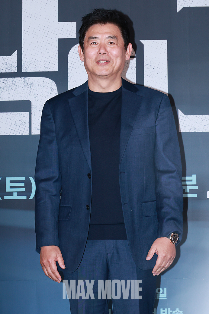 회장님으로 변신한 성동일. 정유진 기자