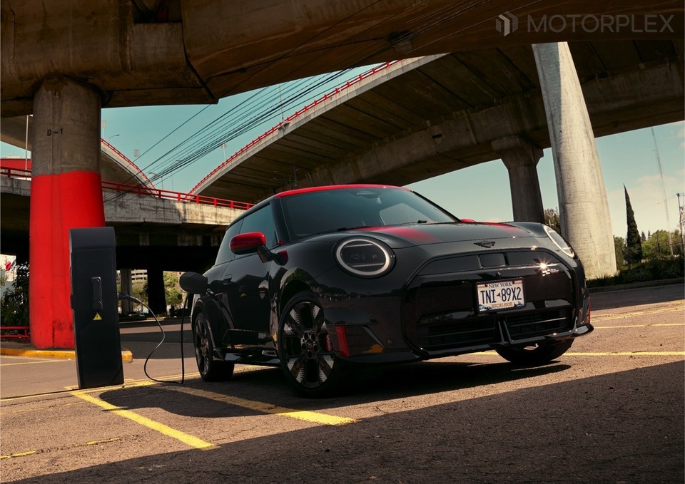 MINI JCW 에이스맨