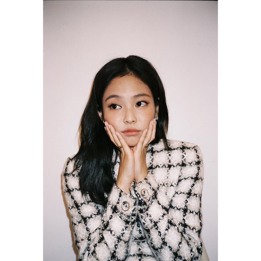 @jennierubyjane