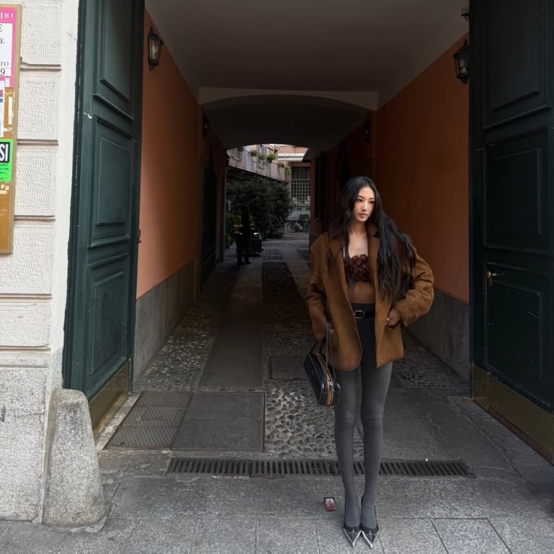 @meovv