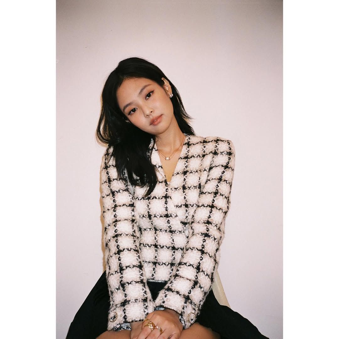 @jennierubyjane