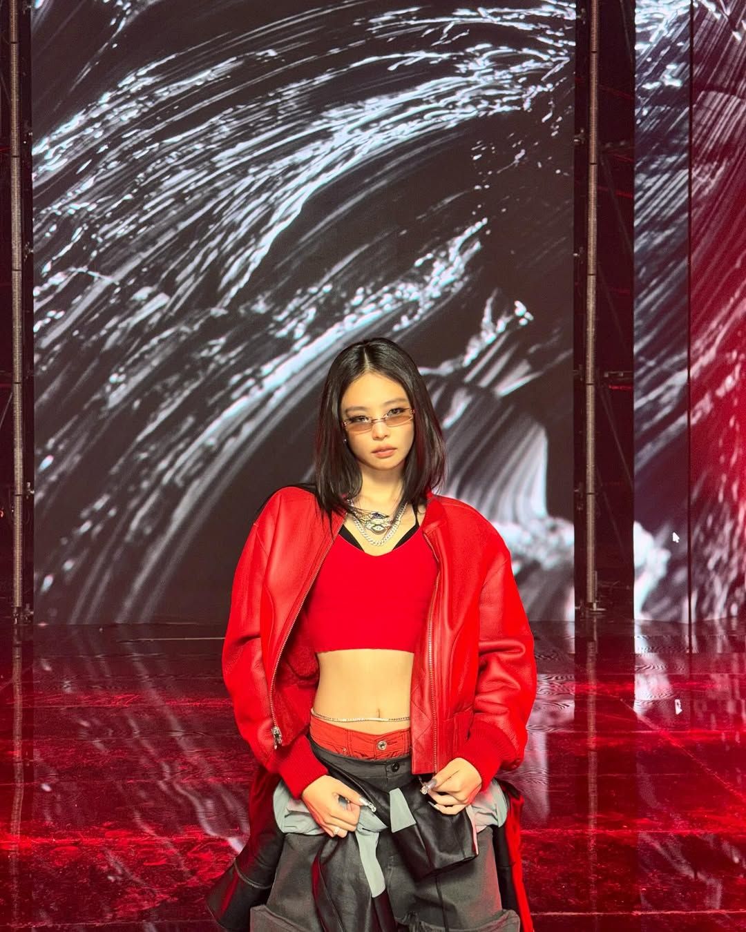 @jennierubyjane