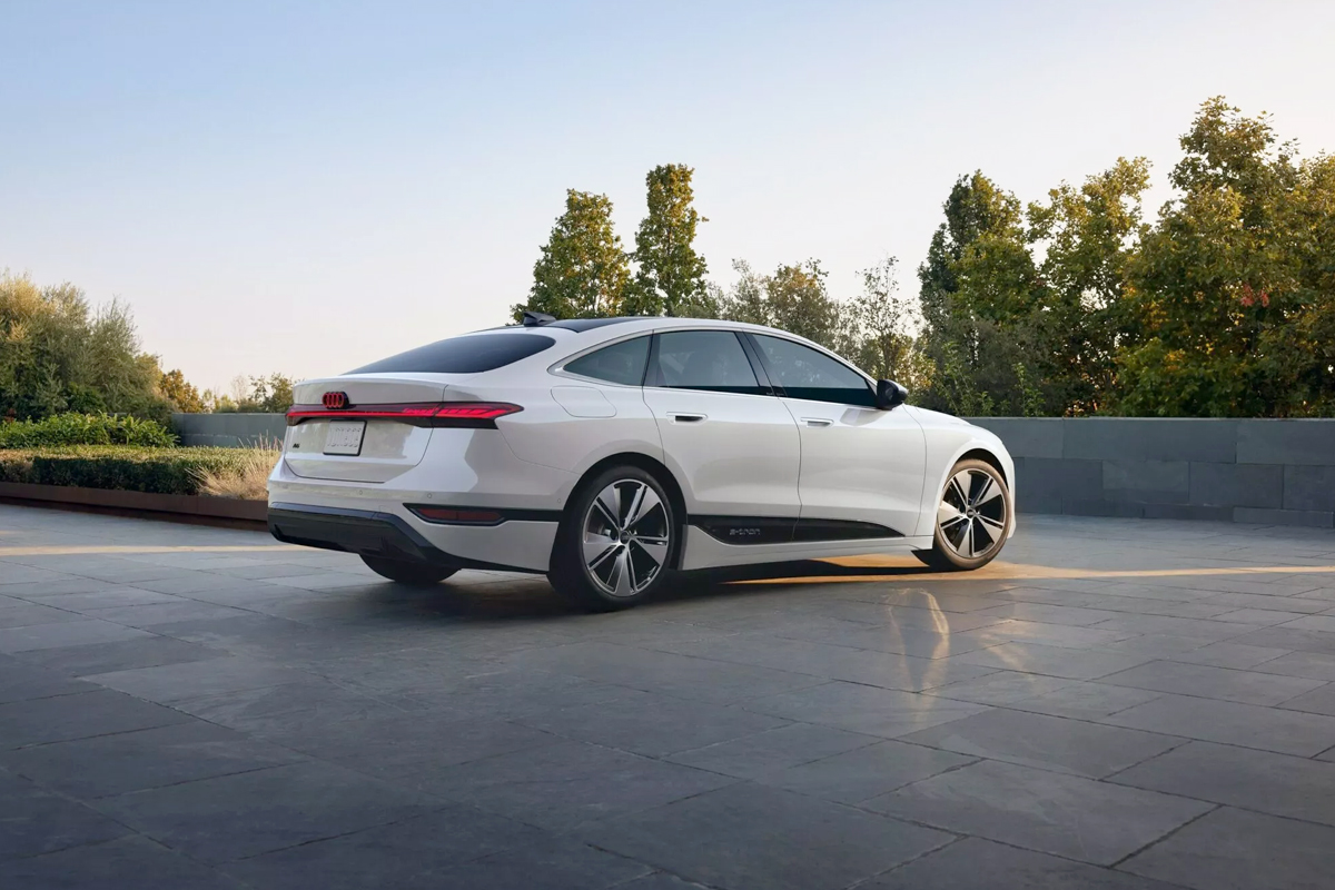 아우디 2025 A6 e-tron