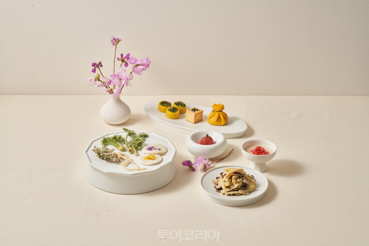 발우공양 봄메슈/사진-한국불교문화사업단