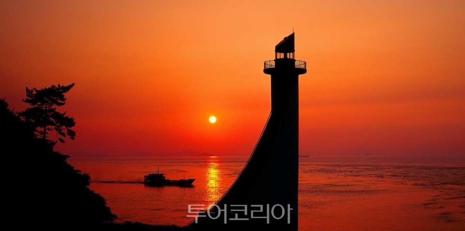 해남 구 목포구 등대 일몰 / 사진-해남군
