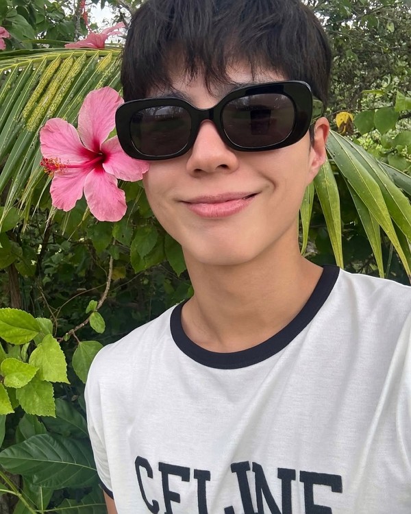 [사진=박보검 SNS]