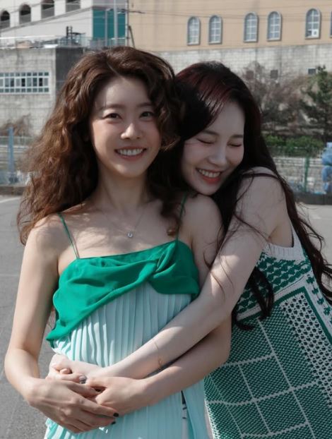 출처 : 유라 인스타그램